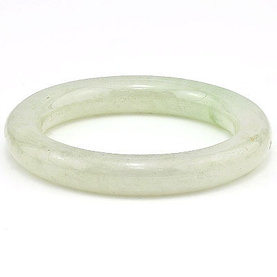 jade bracelet tradition
