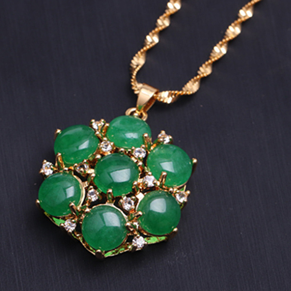 GLAMOROUS ! NATURAL MALAYSIA JADE 18K GOLD PLATED