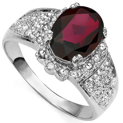 EXQUISITE 2.21 CT GARNET WITH DOUBLE GENUINE DIAMONDS 0.925 STERLING SILVER W/ PLATINUM RING