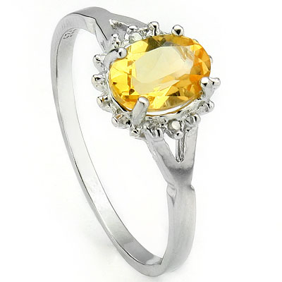 GORGEOUS 0.69 CT CITRINE WITH DOUBLE GENUINE DIAMONDS 0.925 STERLING SILVER W/ PLATINUM RING