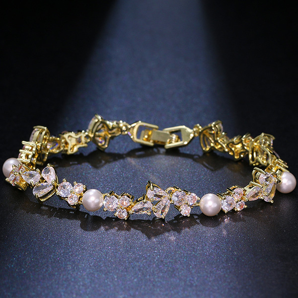 NEW! MOTHER OF PEARL & SPARKLING CREATED WHITE SAPPHIRE 18K YELLOW GOLD PLATED GERMAN SILVER BRACELET